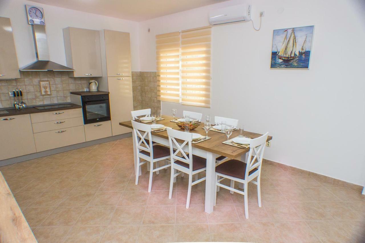Prčanj Villa Svetlana מראה חיצוני תמונה