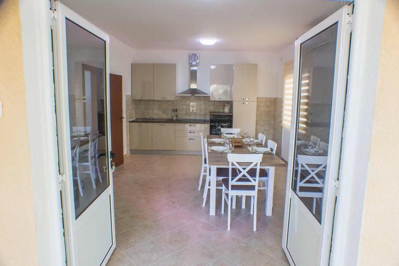 Prčanj Villa Svetlana מראה חיצוני תמונה